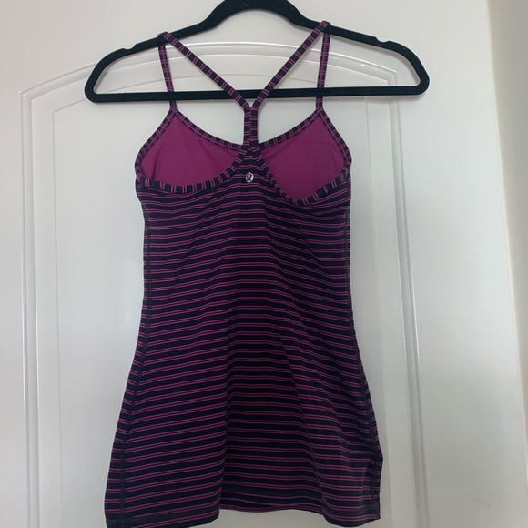 Lululemon workout tank top - Picture 3 of 4